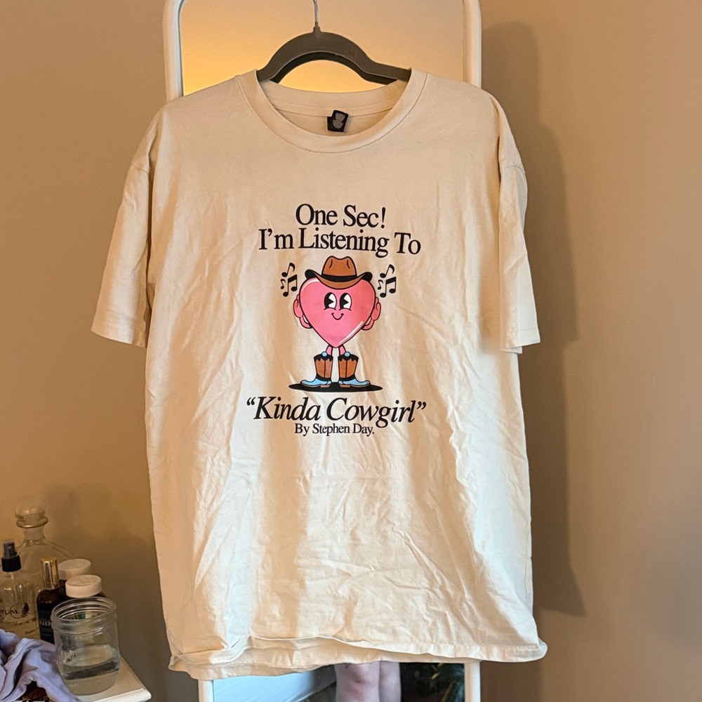 Graphic 'Kinda Cowgirl' Stephen Day Heart Tee